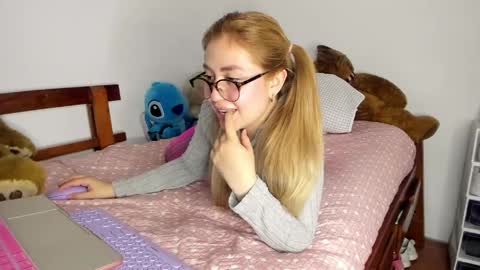 Hyun Joo online show from 04.20.26