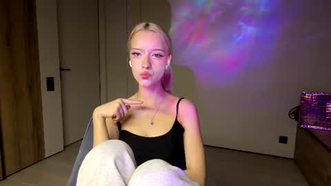Anny online show from 06.09.26