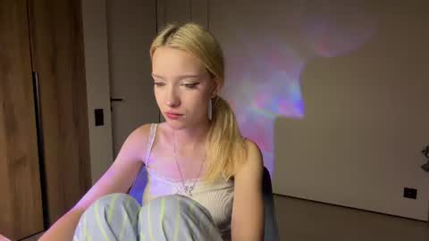 Anny online show from 06.26.26
