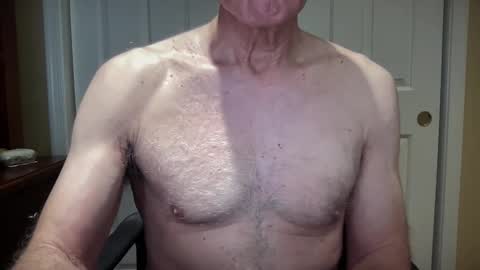 Snapshot of i8bgcq chatting on 12.11.24 The Talented Mr. DILFy online show from 12.11.24