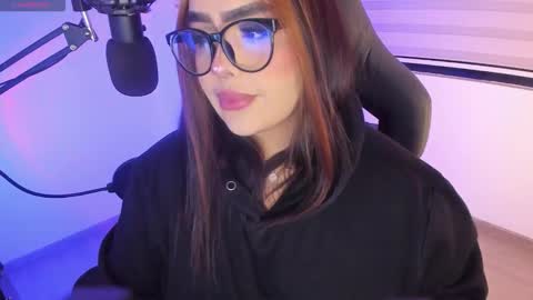 Snapshot of i_am_ari chatting on 02.03.26 Ari online show from 02.03.26