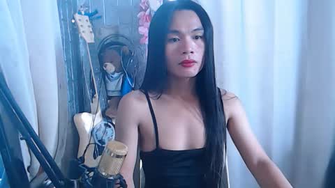 Snapshot of i_am_asian90 chatting on 02.17.26 Kim online show from 02.17.26