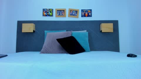 The Dolls online show from 04.13.26