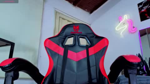 kelvis online show from 03.08.26