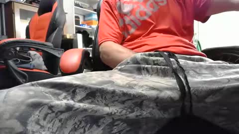 Snapshot of i_am_only_human chatting on 11.02.25 lucifer online show from 11.02.25