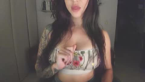 Lana Banana online show from 11.03.25