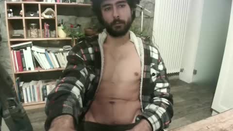 Snapshot of iacujizz chatting on 02.01.25 ThatHotGuy online show from 02.01.25