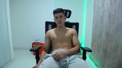 Snapshot of iam_yourbabyprincess_xd chatting on 12.15.24 iam_yourbabyprincess_xd online show from 12.15.24