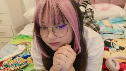 Snapshot of iam_zoechan chatting on 07.04.26 Zoe 3 online show from 07.04.26