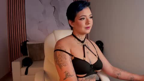 Alarasi  online show from 12.17.24
