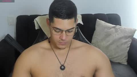 Dylan  independent model  online show from 04.16.26