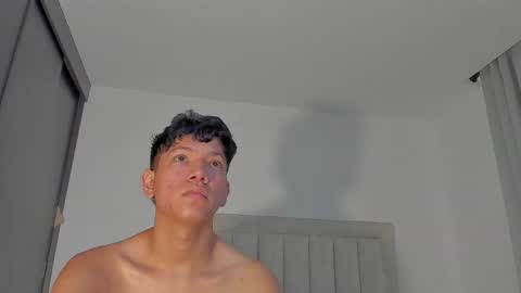 Juliiiiian online show from 05.10.26
