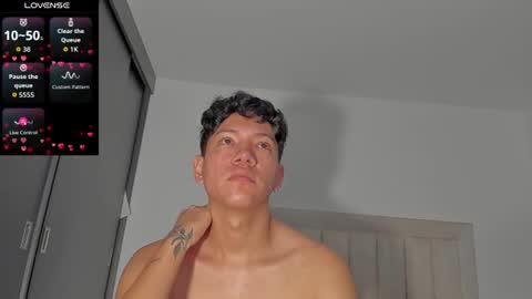 Juliiiiian online show from 06.10.26