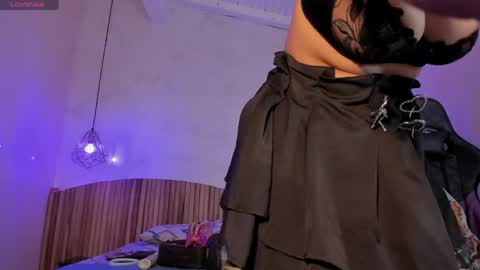 Nayuta online show from 06.08.26
