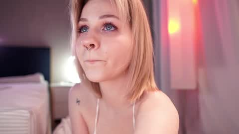 Nina  online show from 01.05.25