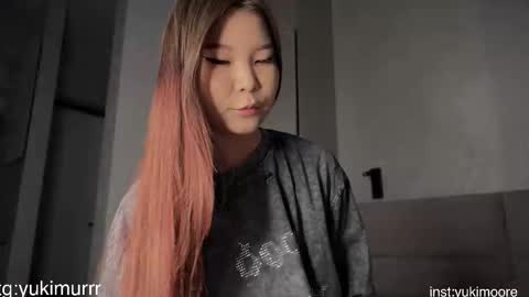 iamyuki_ online show from 03.21.26