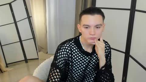 ian online show from 02.06.26