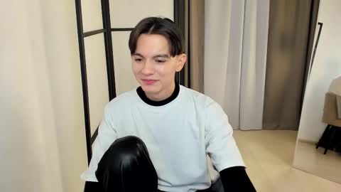 ian online show from 02.07.26