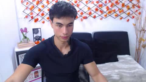 Snapshot of ian_west chatting on 02.18.26 Ian online show from 02.18.26