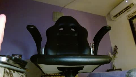 Snapshot of iandoherty chatting on 01.09.25 Ian Doherty online show from 01.09.25