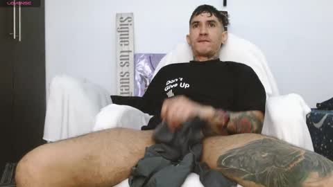 Snapshot of iandoherty chatting on 11.20.25 Ian Doherty online show from 11.20.25