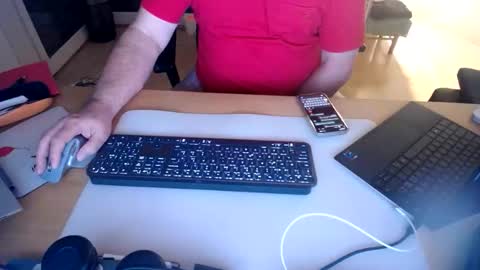 iandy12 online show from 10.27.25