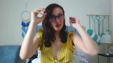 Iberian Moon online show from 10.24.25