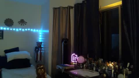 Snapshot of ibpms247 chatting on 09.30.25 PMS online show from 09.30.25