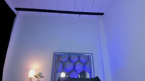 ice online show from 04.10.26