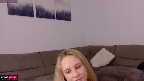 Snapshot of icebluebabe_ chatting on 07.11.26 Maria online show from 07.11.26
