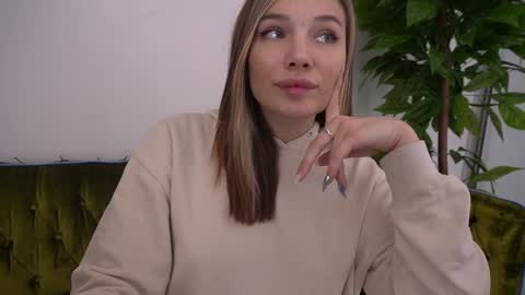 Danielle online show from 01.09.25