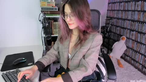 Julia online show from 01.21.25