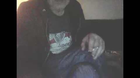 Snapshot of icemandude chatting on 02.01.25 icemandude online show from 02.01.25