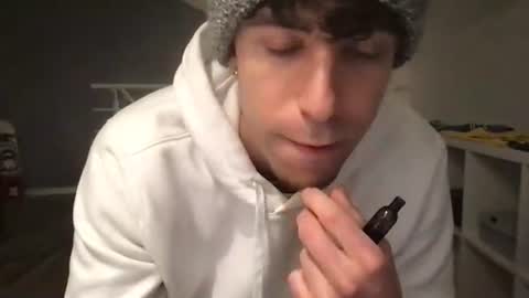 Snapshot of icyninesix chatting on 12.17.24 icyninesix online show from 12.17.24