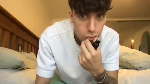 Snapshot of icyninesix chatting on 02.19.25 icyninesix online show from 02.19.25