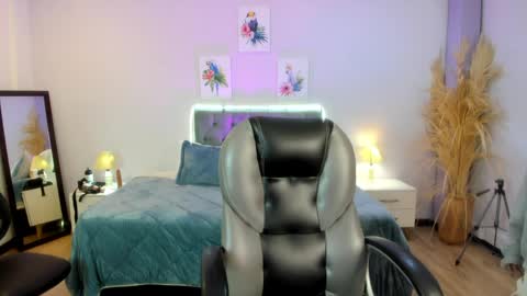 Icy online show from 04.07.26