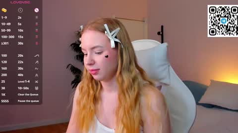 Snapshot of ida_lewiss chatting on 03.06.26 Ida online show from 03.06.26