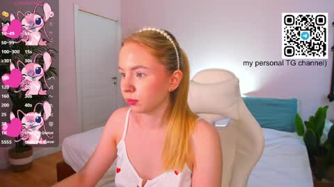 Snapshot of ida_lewiss chatting on 04.01.26 Ida online show from 04.01.26