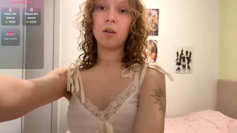 Sarah online show from 04.18.26