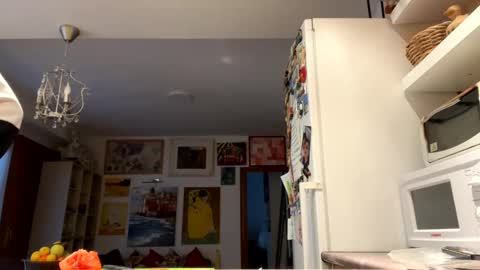 idkwhattowatch online show from 02.20.25