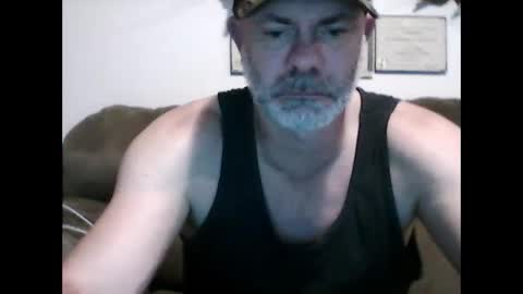 idkwhyidothis348732 online show from 12.29.24