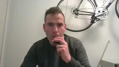 Snapshot of idontknowwhy1 chatting on 12.31.24 idontknowwhy1 online show from 12.31.24