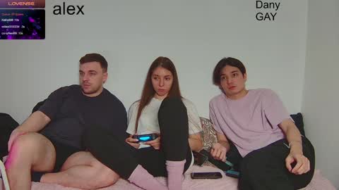 Julia and Mira online show from 01.20.25