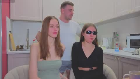 Julia and Mira online show from 11.21.25