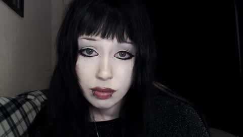 iiiiiiis online show from 10.11.25