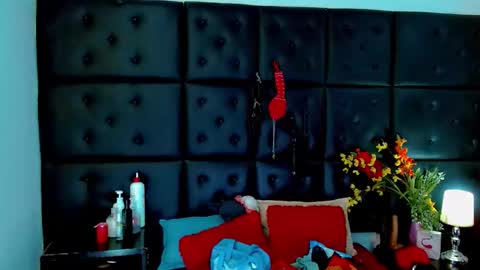 Snapshot of iisalombardi chatting on 05.22.26 iisalombardi online show from 05.22.26
