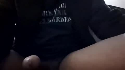 Snapshot of ikylong chatting on 12.12.24 Iky online show from 12.12.24