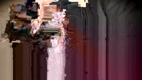 Snapshot of ikylong chatting on 10.13.25 Iky online show from 10.13.25