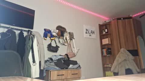 ShyLuna online show from 02.22.26