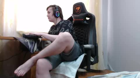Snapshot of iliaskrisloveee chatting on 04.16.26 lord online show from 04.16.26